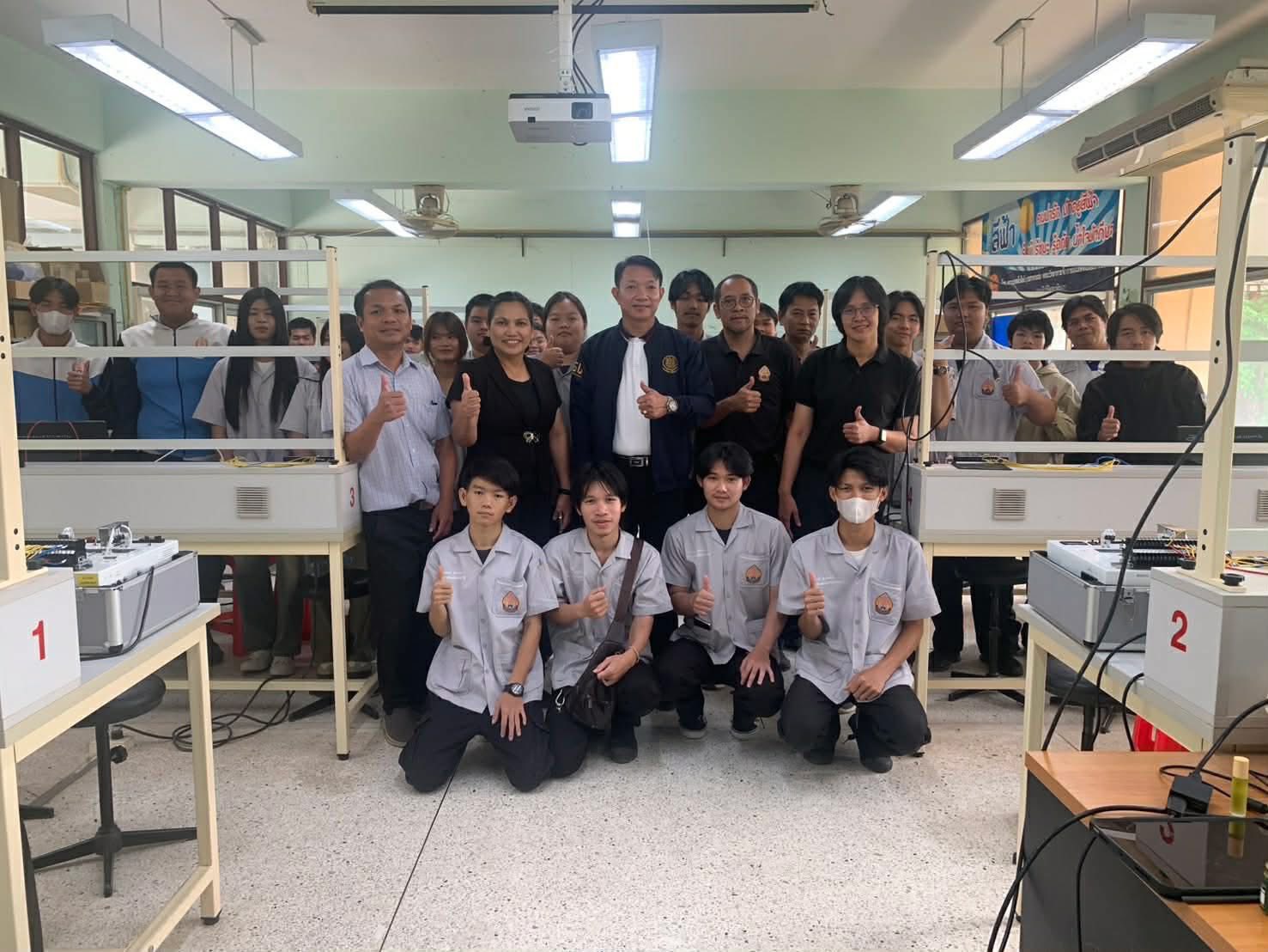 สาขาวิชาอิเล็กทรอนิกส์ และสาขาวิศวกรรมอิเล็กทรอนิกส์และหุ่นยนต์ จัดอบรม “การประยุกต์ใช้ PLC ในงานอุตสาหกรรม”